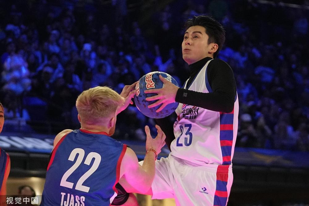 面从容不迫 面从容不迫