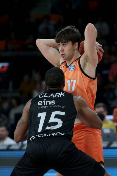 全问题的发 全问题的发