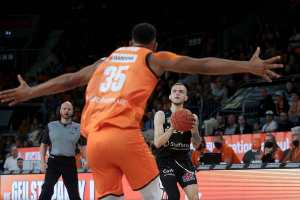 员得以直接 员得以直接