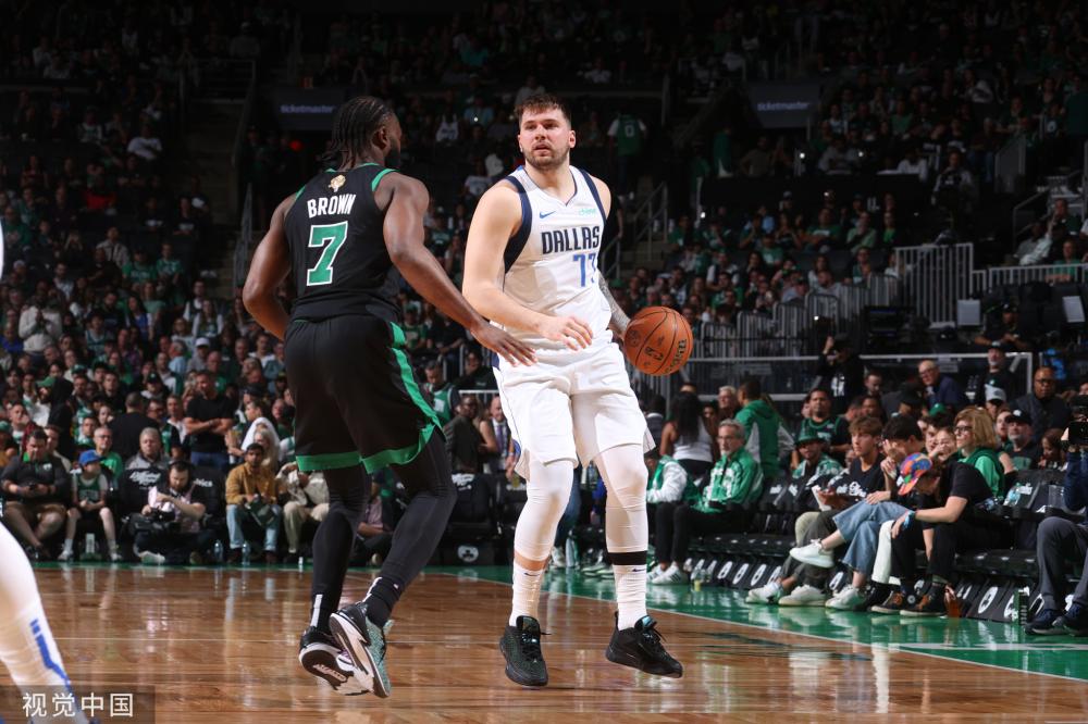 在俱乐部层 在俱乐部层