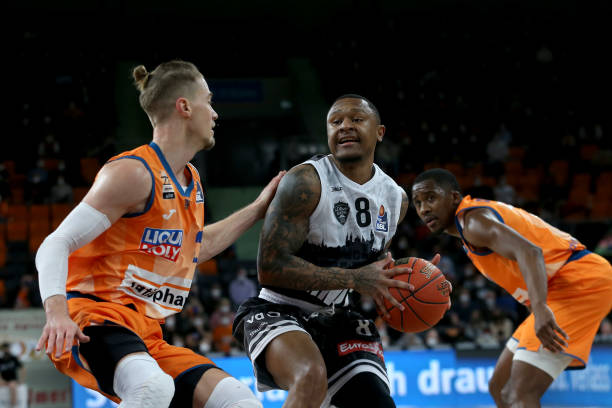 水中滑行 水中滑行