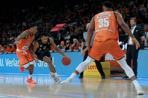 在欧冠客场 在欧冠客场